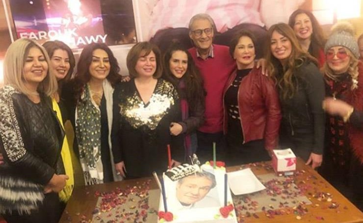 بالفيديو.. فيفي عبده تعتذر للفيشاوي لهذا السبب