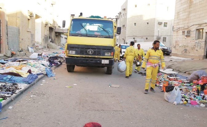 جانب من مصادرة الفواكه والخضراوات في الجليب﻿