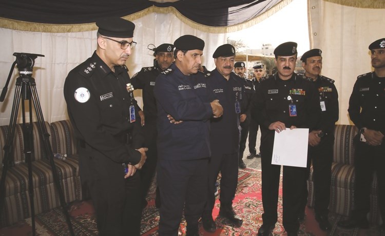 الفريق عصام النهام والعقيد صلاح الشطي واللواء جمال الصايغ﻿