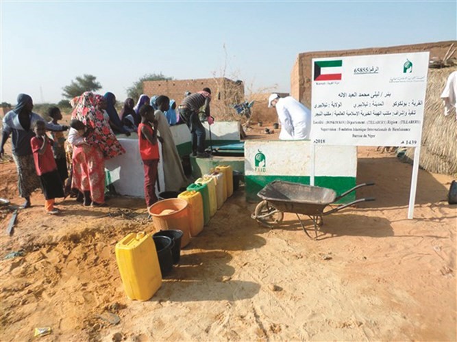 المطوع متفقدا إحدى الآبار﻿