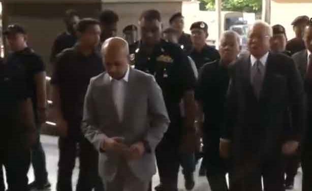 بدء محاكمة رئيس وزراء ماليزيا السابق نجيب عبد الرزاق بتهمة الفساد الثلاثاء المقبل