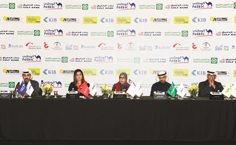 طلال الياقوت وطلال المطيري وإيمان الأنصاري وسلمى الحجاج ومبارك العنزي خلال المؤتمر الصحافي﻿