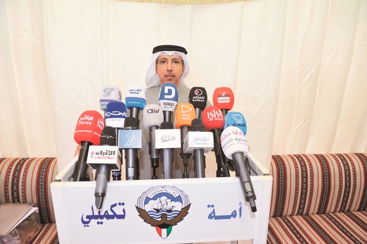 مهلهل المضف متحدثا﻿