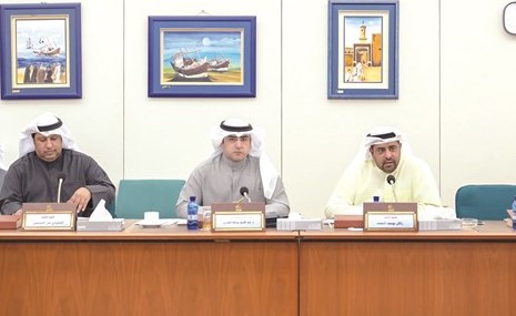 راكان النصف ود.عبدالكريم الكندري والحميدي السبيعي﻿