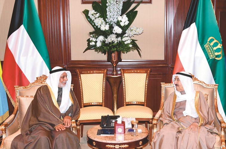 صاحب السمو الأمير مستقبلا المستشار يوسف المطاوعة ﻿