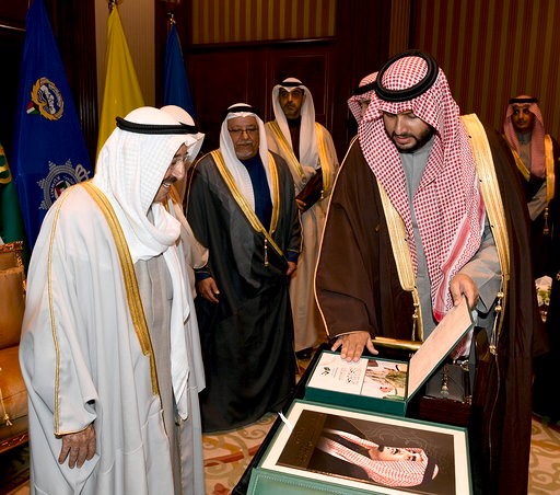 الأمير مستقبلاً أبناء الملك فهد بن عبد العزيز: العلاقات الكويتية السعودية راسخة..ومآثر الملك فهد ستبقى خالدة في التاريخ والأذهان