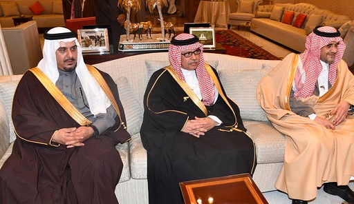 الأمير مستقبلاً أبناء الملك فهد بن عبد العزيز: العلاقات الكويتية السعودية راسخة..ومآثر الملك فهد ستبقى خالدة في التاريخ والأذهان
