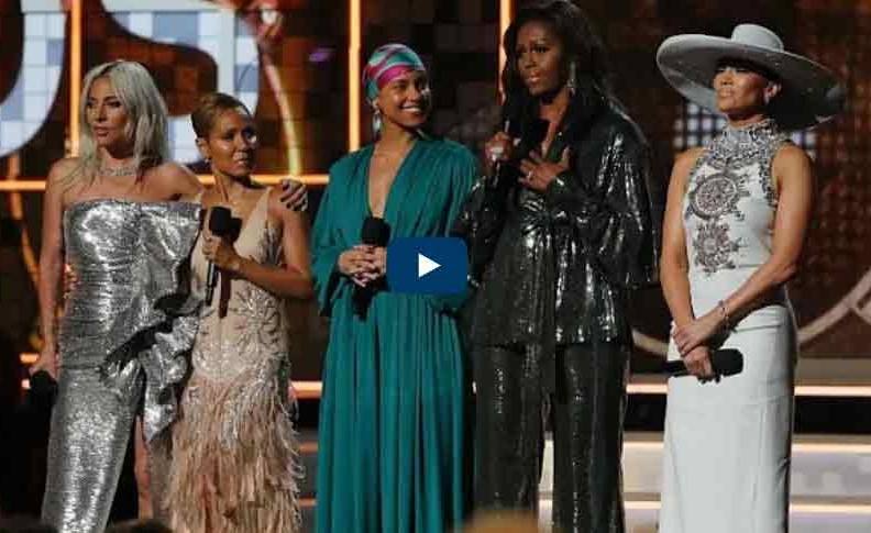 بالفيديو.. ظهور مفاجئ لميشيل أوباما في حفل توزيع جوائز غرامي