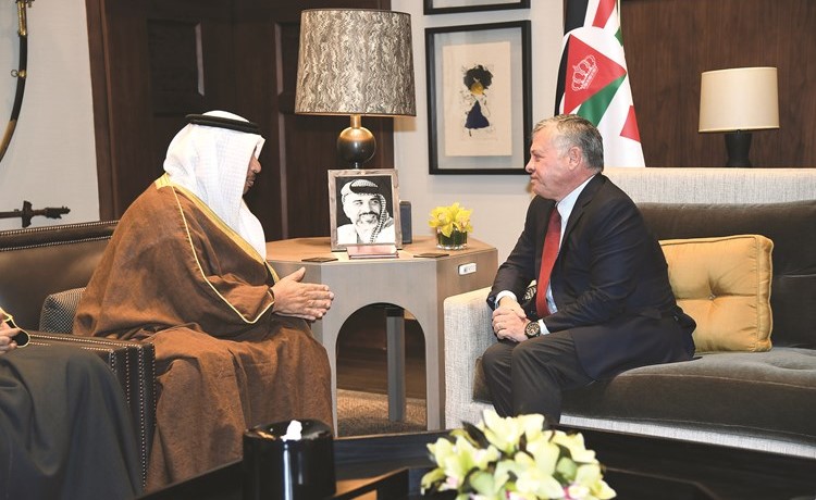 العاهل الأردني الملك عبدالله الثاني مستقبلا سمو رئيس الوزراء الشيخ جابر المبارك﻿