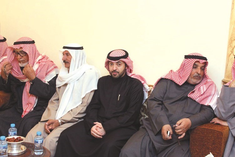 علي أبوحديدة ومحمد عبيد الراجحي وخالد المسيلم﻿