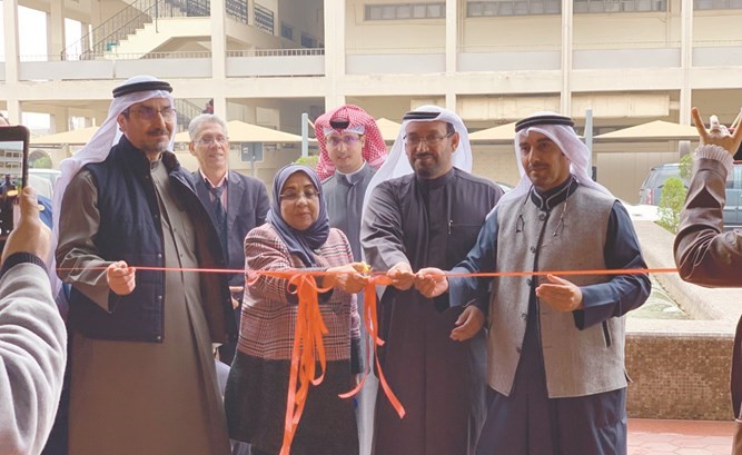 «كلية الآداب» تفتتح معرض «حضارة الكويت»