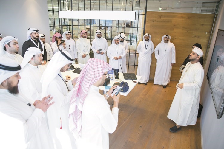 م. محمد الزدجالي خلال لقاء مع مهندسي هندس حول خطط ومشاريع إعمار﻿