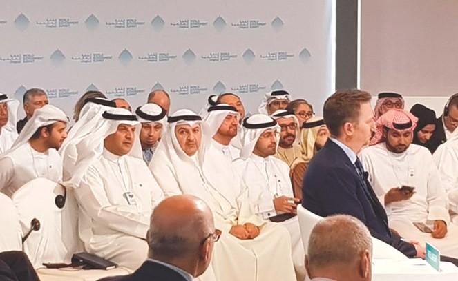 محافظ الأحمدي: ندعم الجهود الساعية لتعزيز مفهوم وممارسات المسؤولية الاجتماعية