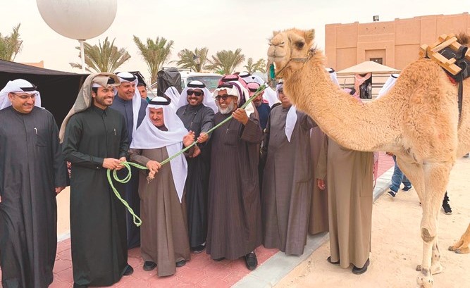 افتتاح الجناحين القطري والبحريني في قرية صباح الأحمد التراثية