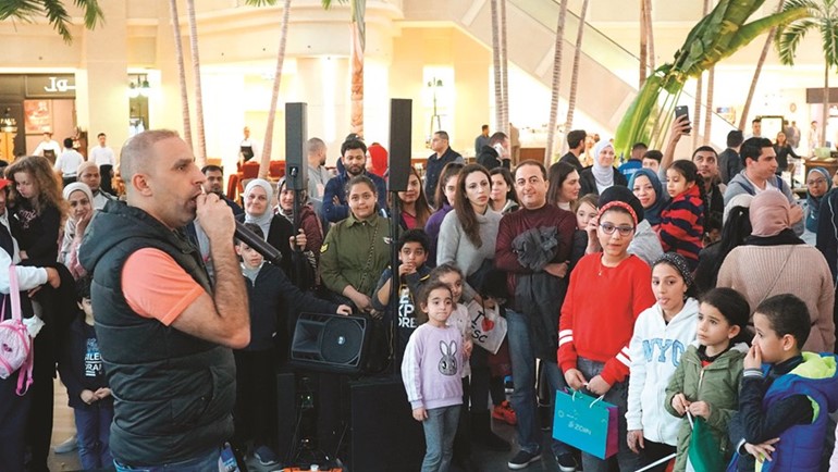 إحدى الفقرات التفاعلية مع الجمهور﻿