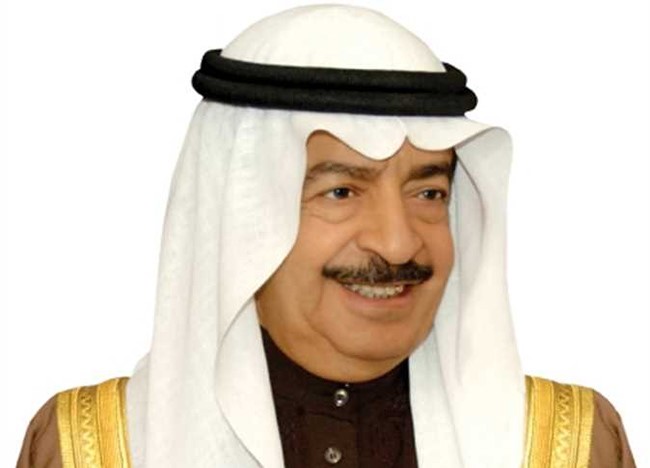 رئيس الوزراء البحريني يشيد بدور أمير دولة الكويت ومبادراته الانسانية