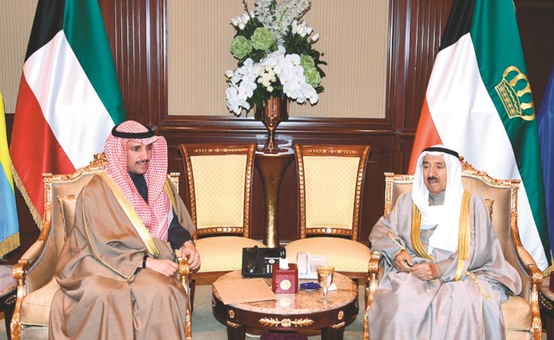 صاحب السمو الامير الشيخ صباح الأحمد مستقبلا رئيس مجلس الأمة مرزوق الغانم	﻿