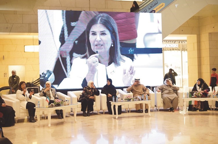 جمعية «تمكين الأسرة» افتتحت باكورة أعمالها «أسرتي درعك يا وطن»