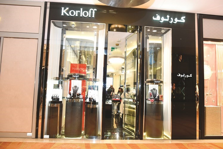متجر كورلوف في مجمع 360﻿