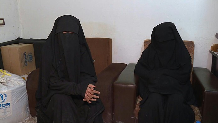 فرنسيتان معتقلتان في سورية تطمحان بالعودة إلى بلدهما وبالخضوع لمحاكمة عادلة