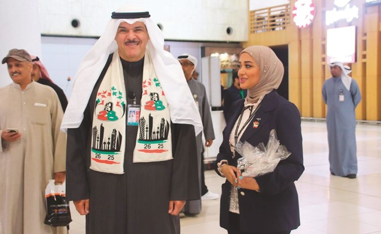 الشيخ سلمان الحمود وسجى الصقران﻿