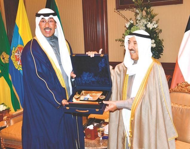 بالفيديو.. الأمير للقائمين على الجمعية الإندونيسية ـ الكويتية الخيرية: «إنتو البركة وتدفعون من حلالكم»