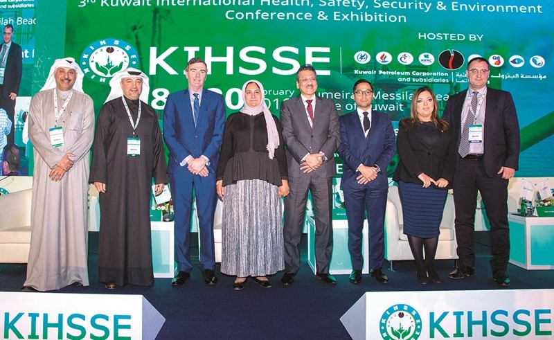 جانب من مشاركة إيكويت في المؤتمر والمعرض﻿