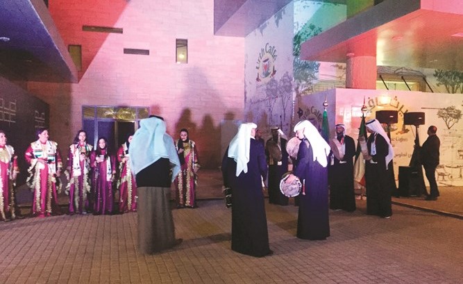 الفرقة النسائية الكويتية قدمت ليلة غنائية﻿