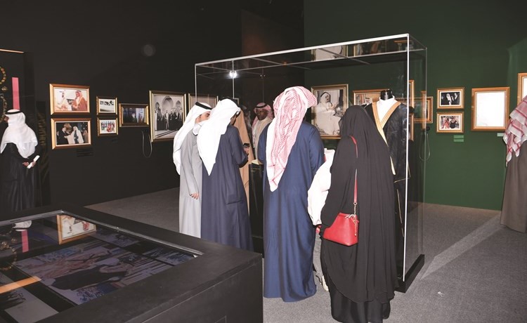 إقبال جماهير كبير على زيارة المعرض من الجمهور الكويتي﻿