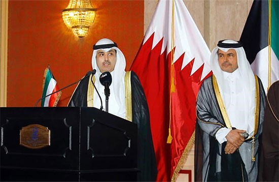 سفيرنا لدى قطر حفيظ العجمي خلال القائه كلمته 
