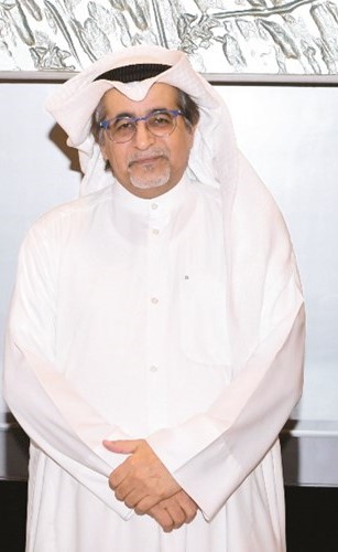 الكاتب المسرحي بدر محارب﻿