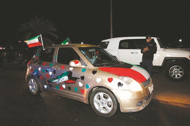المقدم الضويحي مشاركا في تنظيم سير المحتفلين﻿