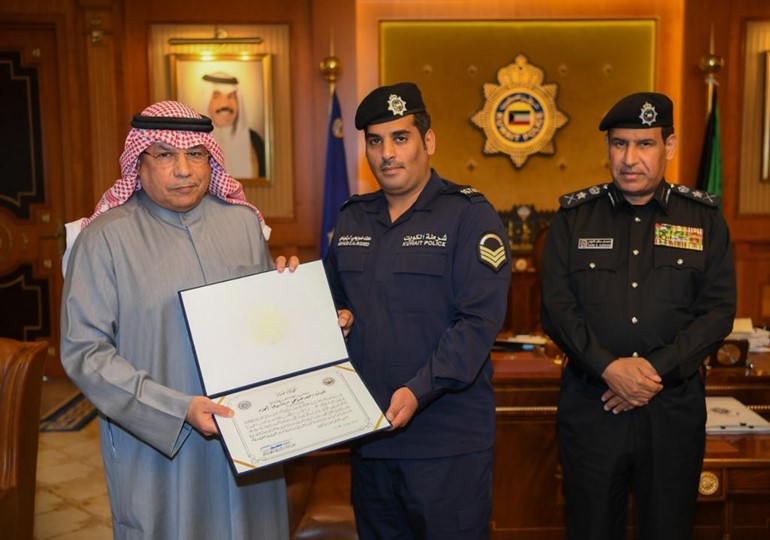 الجراح مكرماً ضباطاً كشفوا جريمة اختطاف مواطن:أكدتم أن رجال الأمن هم العيون الساهرة لحماية الوطن والمواطنين