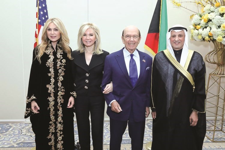 ﻿السفير الشيخ سالم العبدالله وحرمه خلال احتفال سفارتنا في واشنطن ﻿