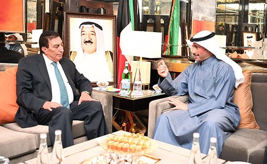 الرئيس مرزوق الغانم خلال اجتماعه مع رئيس مجلس النواب الأردني عاطف الطراونة