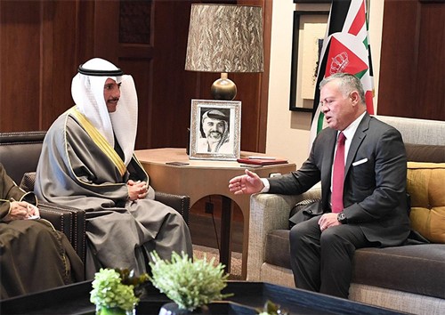 العاهل الأردني يستقبل رئيس مجلس الامة مرزوق الغانم في قصر "الحسينية" بعمان