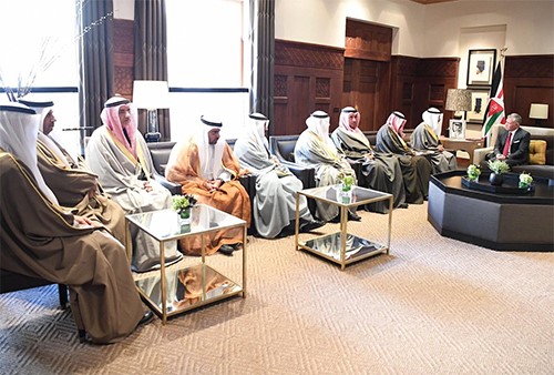 العاهل الأردني يستقبل رئيس مجلس الامة مرزوق الغانم في قصر "الحسينية" بعمان