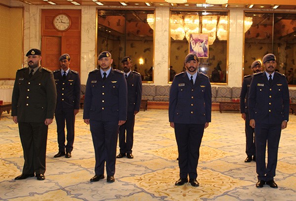 النائب الأول خلال تقليده عددا من ضباط الجيش رتبهم الجديدة: حافظوا على قسمكم وضعوا مصلحة الوطن والذود عنه نصب أعينكم