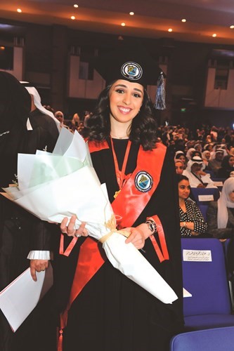 أسماء الأوائل من خريجي الكليات والأول من ذوي الاحتياجات الخاصة بحيث لا يقل المعدل عن ثلاثة من سلم الأربع نقاط للعام الجامعي 2018/2017