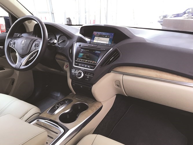 استأجر الفخامة اليابانية مع الملا ACURA خلال الشهر الجاري