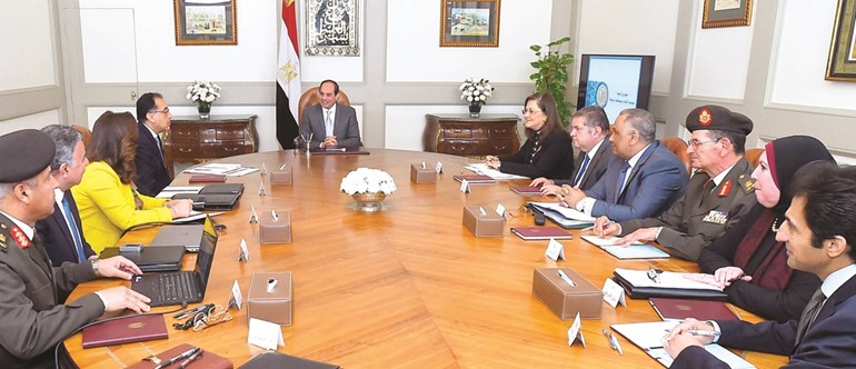 جانب من اجتماع الرئيس عبدالفتاح السيسي مع د.مصطفى مدبولي رئيس مجلس الوزراء وعدد من الوزراء والمسؤولين﻿