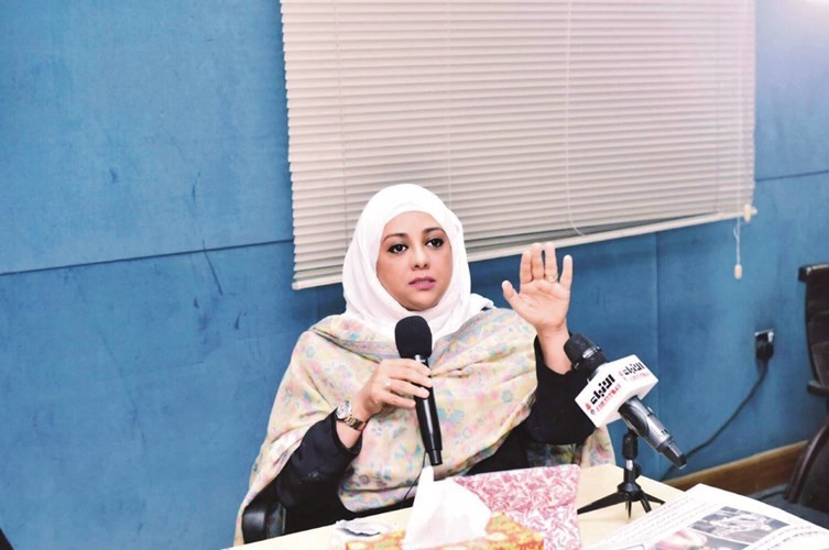 الزميلة خلود الخميس معقبةعن دور الدعاية السياسية السوداء في إسقاط الدولة العثمانية﻿