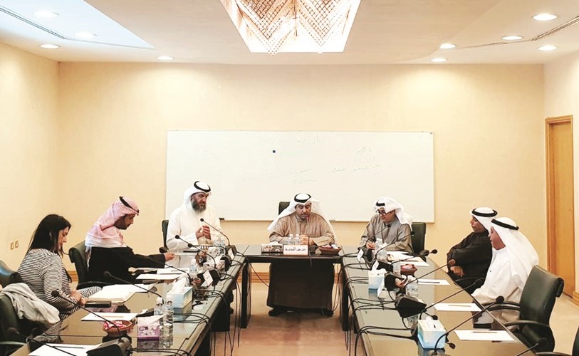 أسامة العتيبي خلال اجتماع اللجنة العليا للمؤتمر﻿