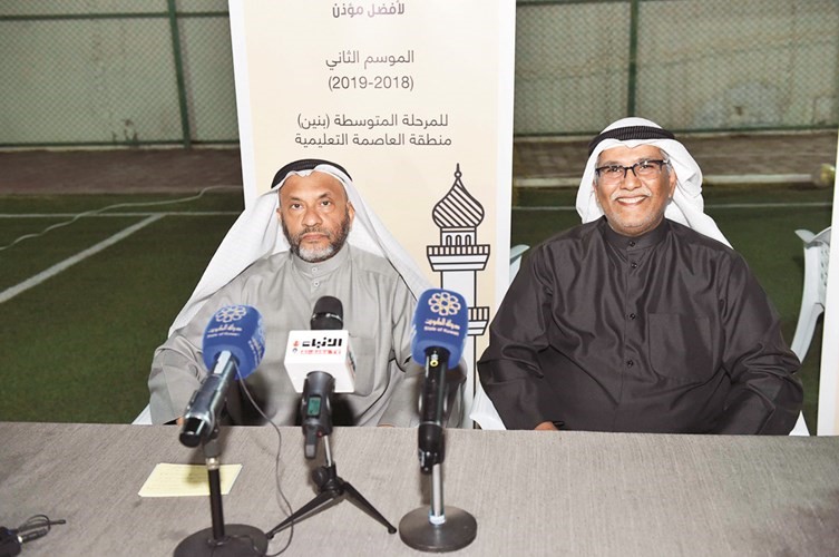 رئيس اللجنة المنظمة محمد الرجيب وعريف الحفل عبدالله الحيدر ﻿