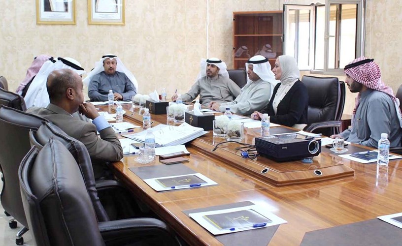 بحث آلية تسجيل التراخيص و الوكالات التجارية لأصحاب العمل لدى «القوى العاملة»