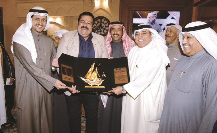 والعمر مكرما بوخرشد﻿