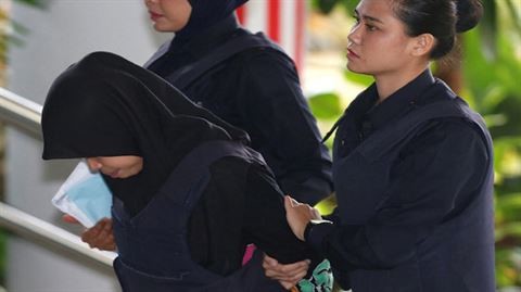 ماليزيا تطلق سراح إندونيسية متهمة بقتل أخ غير شقيق لزعيم كوريا الشمالية
