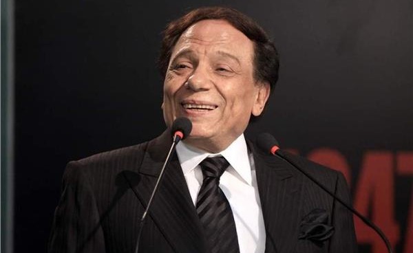 بالفيديو.. عمرو أديب يكشف حقيقة مرض الزعيم عادل إمام