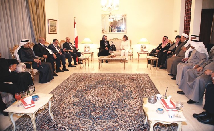 القائم بالأعمال اللبنانية نسرين بوكرم ورباب الصدر وعدد من الحضور	(زين علام)﻿