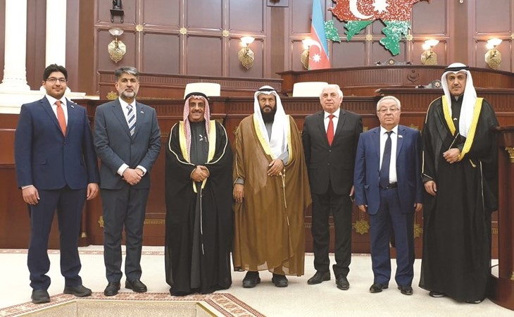 خالد العتيبي ومحمد هايف مع لجنة الصداقة الأذربيجانية -الكويتية برئاسة حسين بالا ميرعلموف﻿